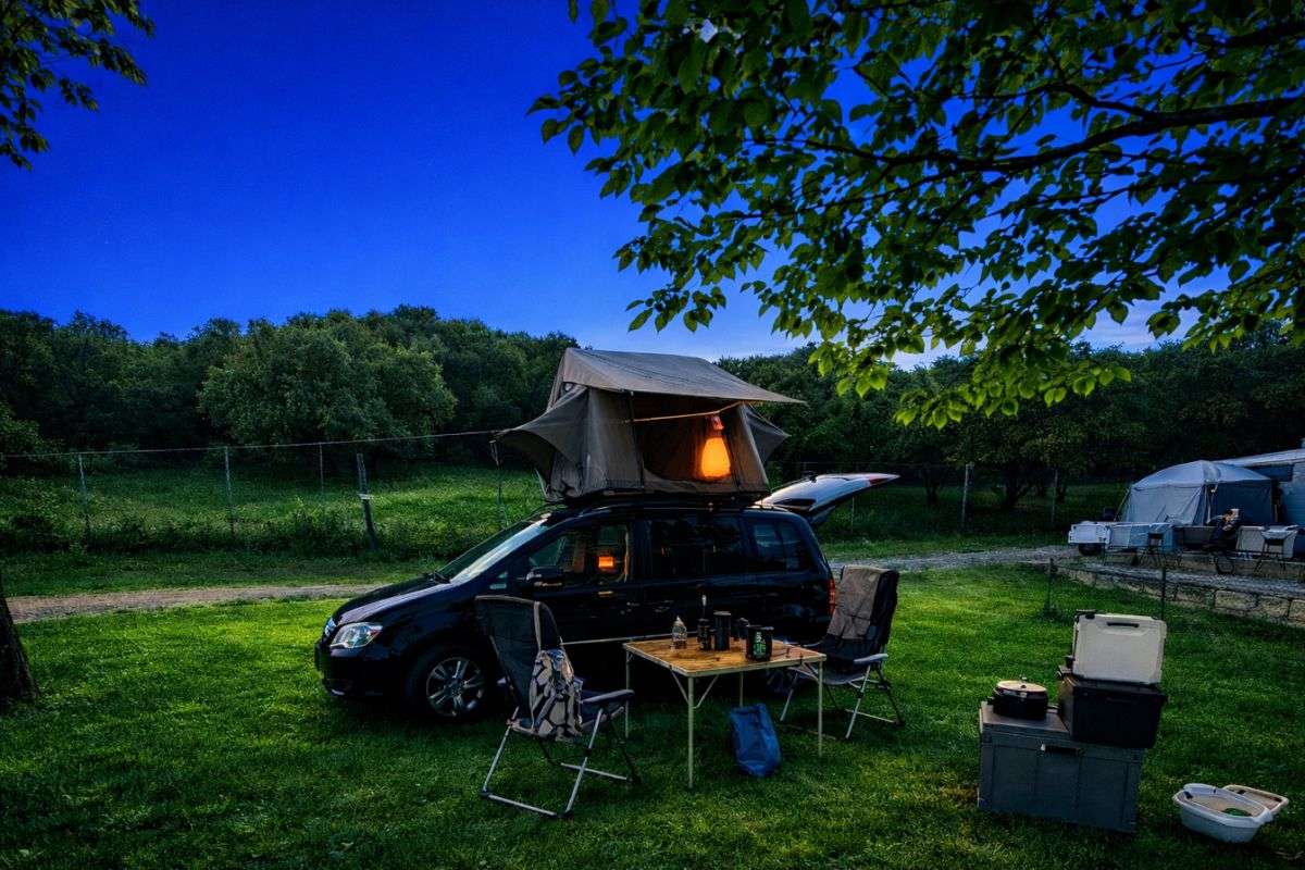 véhicule aménagé et rooftop en Ardèche