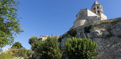 Château de la Garde-Adhémar - 19,0 KM