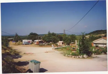 emplacement-CAMPING-les-truffieres-1976